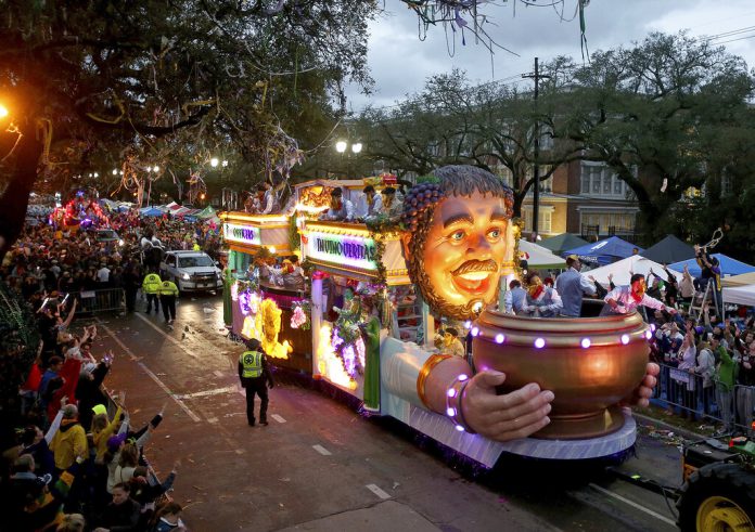 Dressed Up Ready For Fun New Orleans Celebrates Mardi Gras Sentinel 