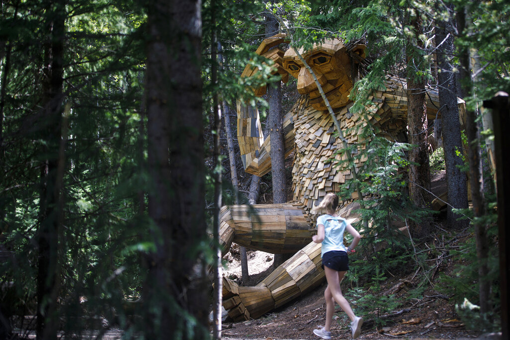Huge Wooden Troll Reopens At New Site In Colorado Ski Town Sentinel Colorado 