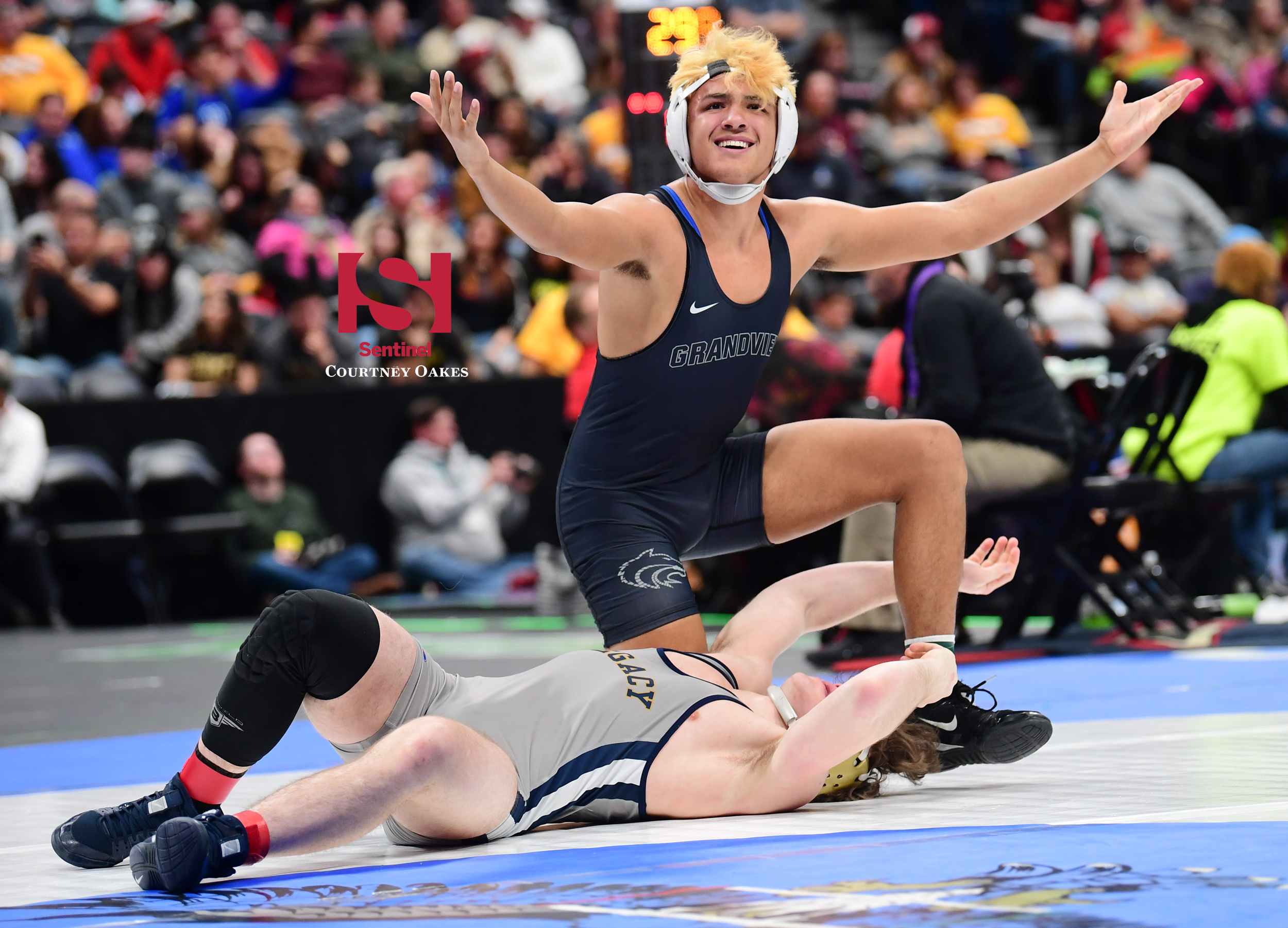 Wrestling Grandview duo of Sanchez Jr. and Renner aim for first 5A