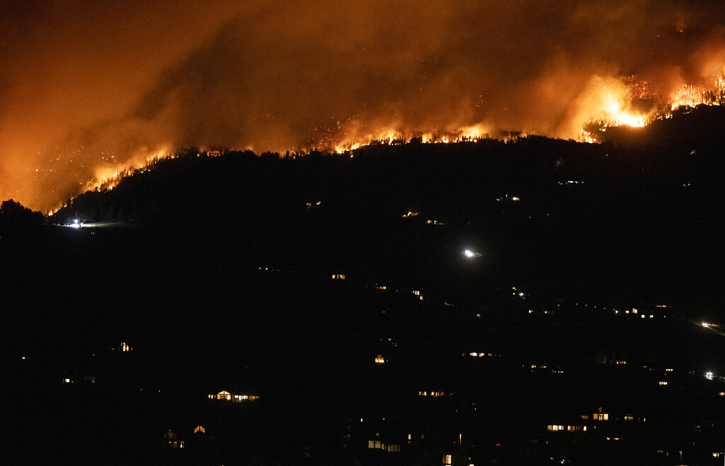 Grand Lake area evacuated as wildfires spread across the region — VIDEO