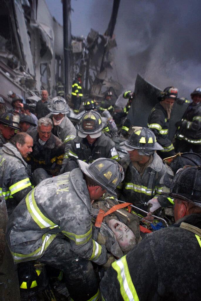 AP PHOTOS: 20 images that documented the enormity of 9/11