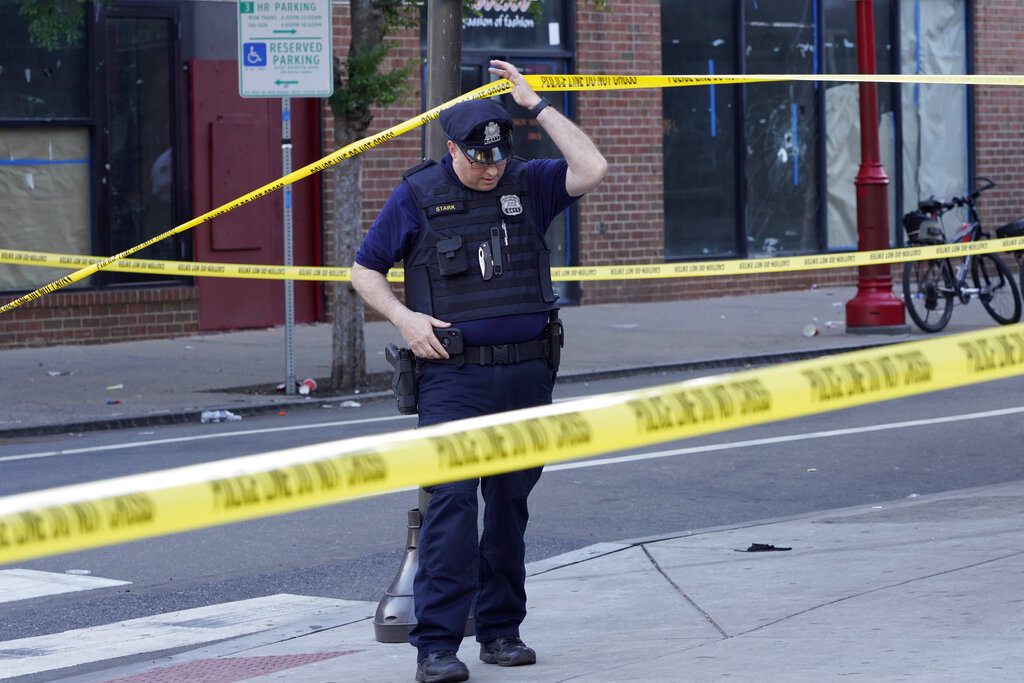 3 dead, 11 wounded in downtown Philadelphia mass shooting Sentinel
