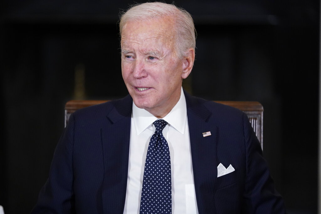Biden zeroes in on economic message as campaign winds down