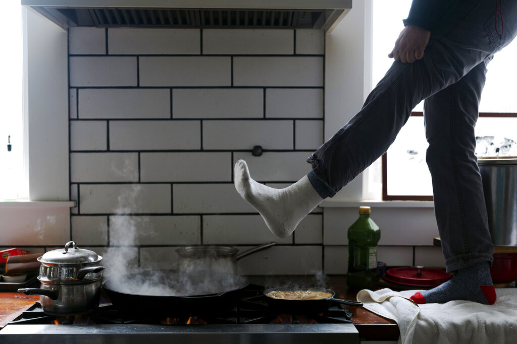 FACT FOCUS: Biden administration isn’t banning gas stoves